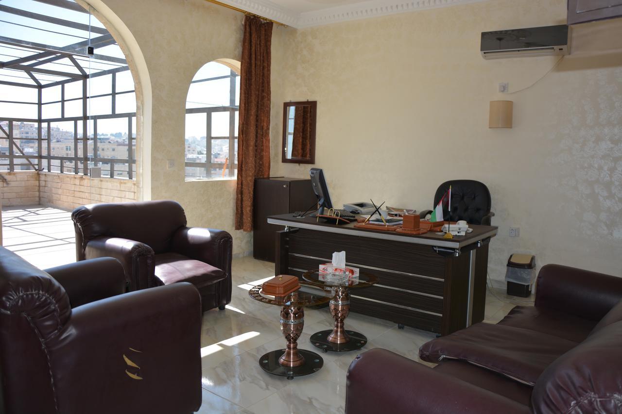 Teeba Palace Hotel Suites 암만 외부 사진