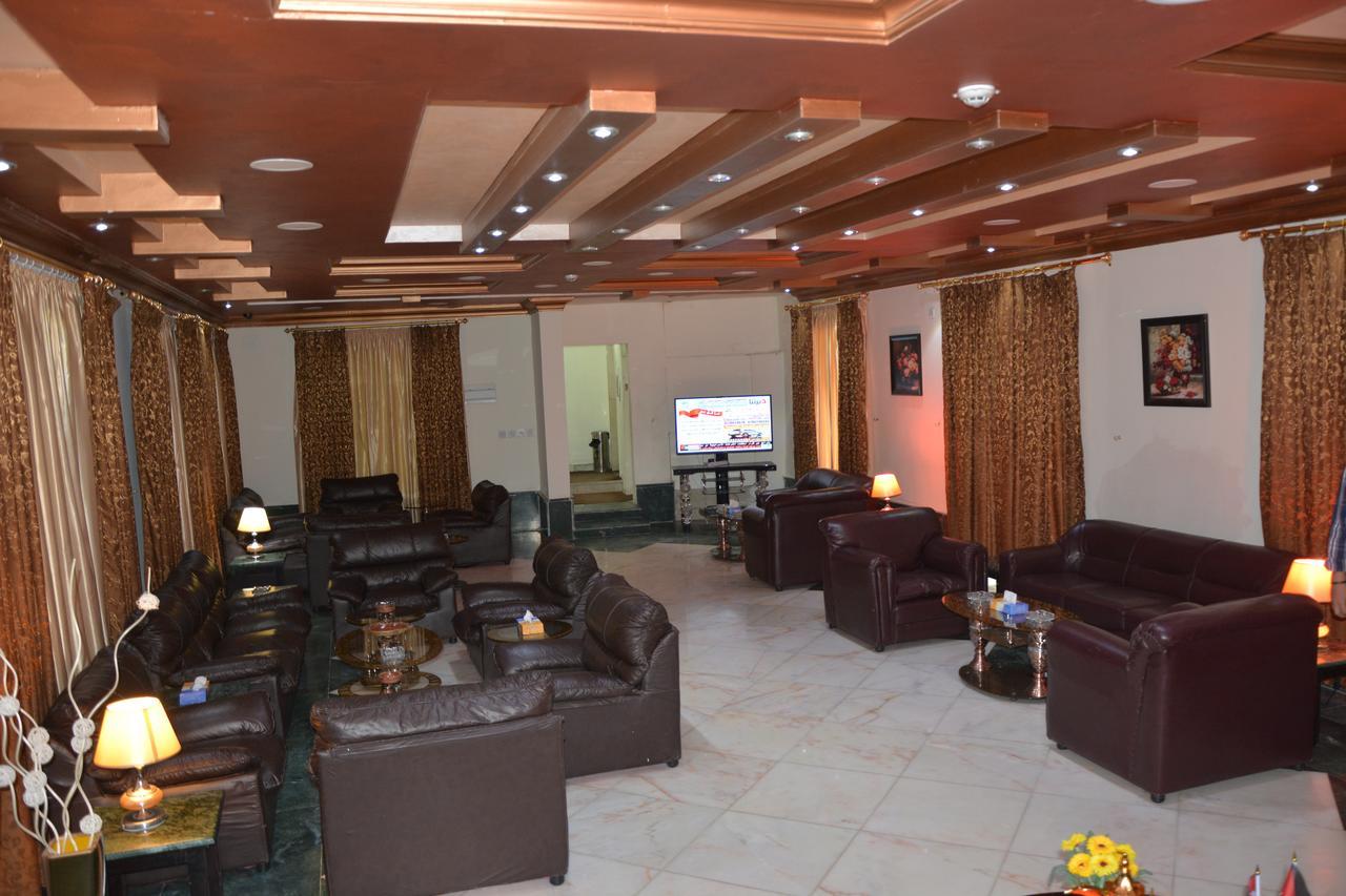 Teeba Palace Hotel Suites 암만 외부 사진