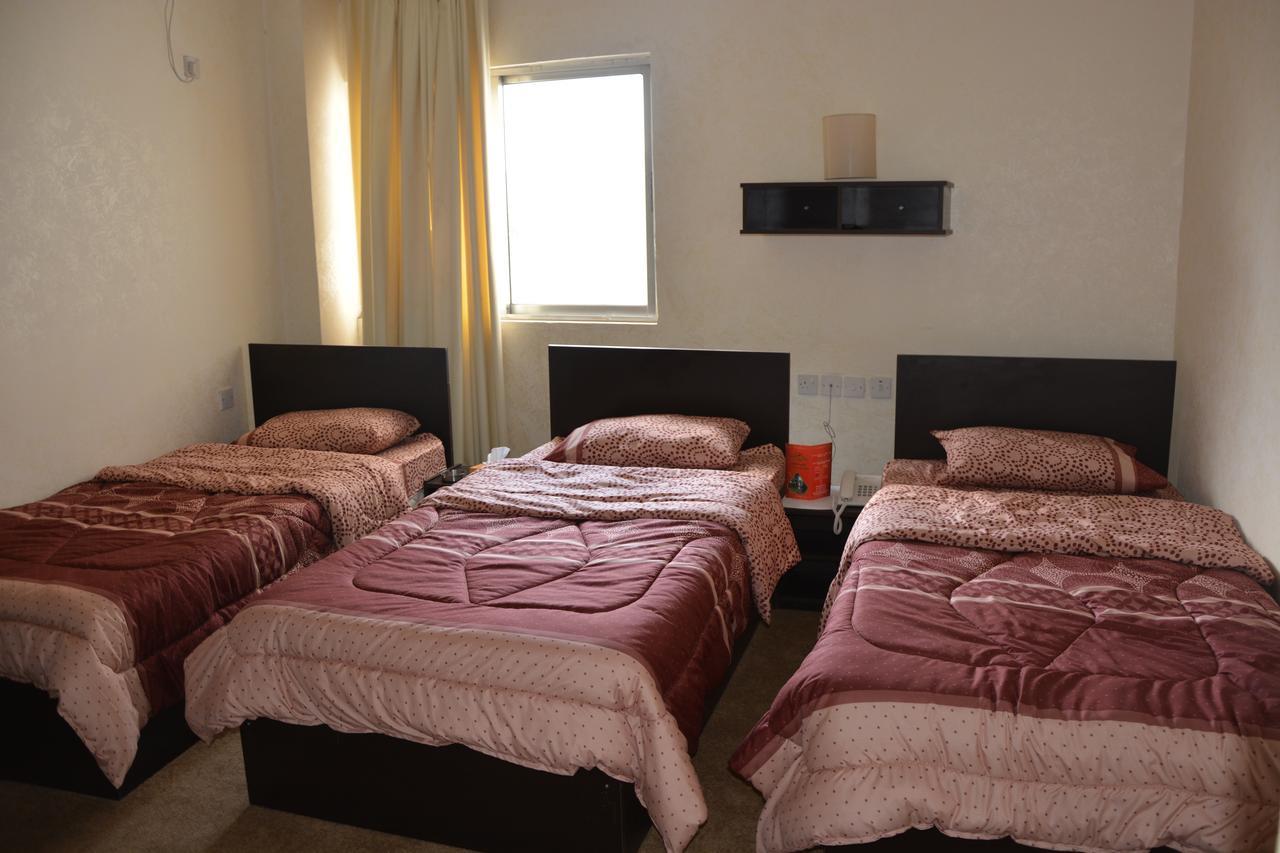 Teeba Palace Hotel Suites 암만 외부 사진