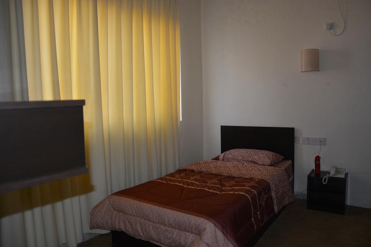 Teeba Palace Hotel Suites 암만 외부 사진